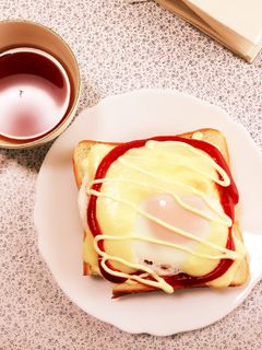 定番!目玉焼きのとろけるチーズトースト♡-レシピのメイン写真