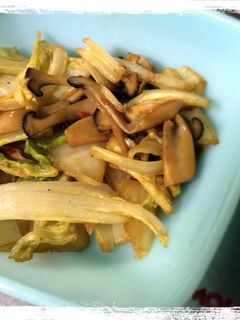 副菜に♪白菜とエリンギのピリ辛炒め-レシピのメイン写真