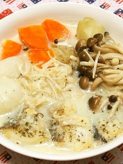 揚げ鱈とキノコの豆乳スープ-レシピのメイン写真
