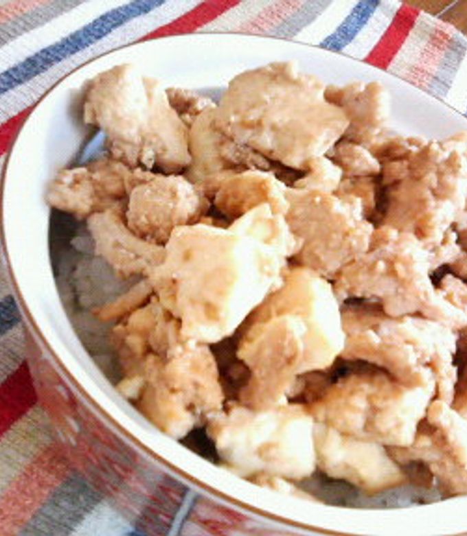 鶏ひき肉と豆腐の☆体に優しい～丼♪♪-レシピのメイン写真