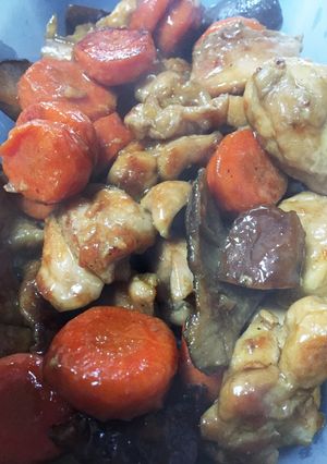 鶏肉・干し椎茸・人参の煮物-レシピのメイン写真