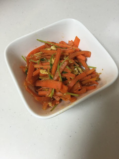 人参と豆苗のしりしり風-レシピのメイン写真