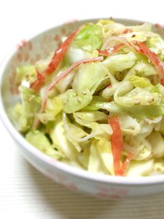 ゴマ香る♡キャベツとカニカマのサラダ-レシピのメイン写真
