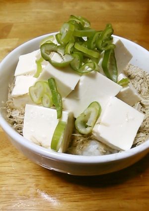 とろろ昆布冷や奴ご飯-レシピのメイン写真