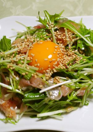 水菜と生ハムのユッケ-レシピのメイン写真