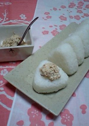 うめおかか味噌マヨのおにぎり☆-レシピのメイン写真