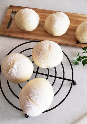 UHA味覚糖苺ミルク飴で白パン-レシピのメイン写真