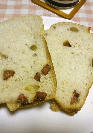 GOPANでスパイシーサラミお米食パン-レシピのメイン写真