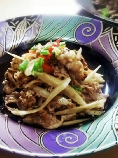 牛肉とごぼうのバルサミコ酢炒め-レシピのメイン写真
