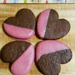 รูปของ バレンタイン♥チョコと苺のハートクッキー