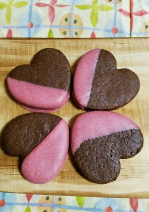 バレンタイン♥チョコと苺のハートクッキー-レシピのメイン写真