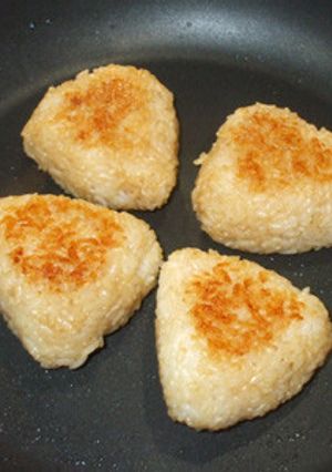 焼きおにぎり♪味噌・醤油・砂糖・残りご飯-レシピのメイン写真