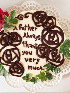 チョコ薔薇でおめかしデコケーキ-レシピのメイン写真
