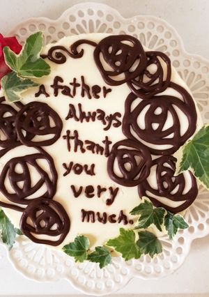 チョコ薔薇でおめかしデコケーキ-レシピのメイン写真