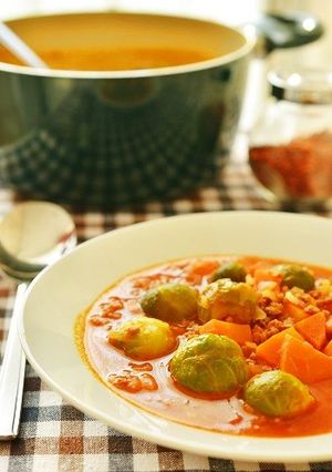 トルコの家庭料理☆芽キャベツと挽肉の煮物-レシピのメイン写真