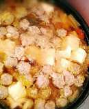 鍋の素要らず＊簡単ピリ辛＊肉団子鍋＊