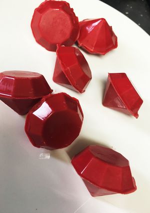 材料2つ♪ルビーみたいなボンボンショコラ-レシピのメイン写真