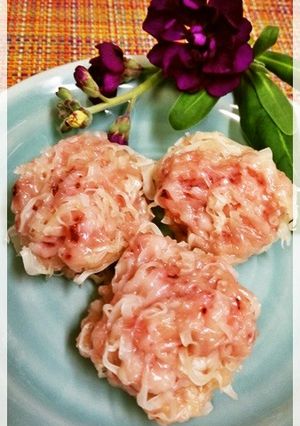 塩トマトde烏賊ゲソ花焼売風～♪-レシピのメイン写真