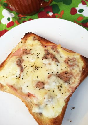 朝からガッツリ☆ハムツナチーズトースト-レシピのメイン写真