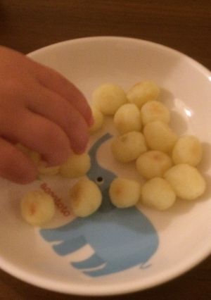 手の大きさに合わせて作るつかみ食べ離乳食-レシピのメイン写真