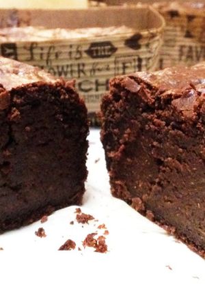 材料4つでしっとり濃厚生チョコケーキ-レシピのメイン写真