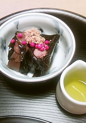 昆布巻きをワインのおつまみに-レシピのメイン写真