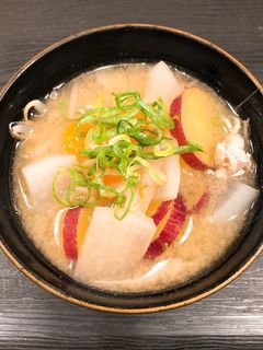 簡単おいしい基本の豚汁-レシピのメイン写真