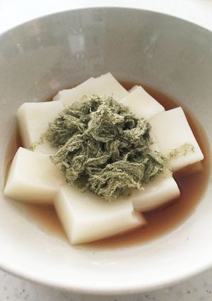 めんつゆととろろ昆布ですぐ食べられるお餅-レシピのメイン写真