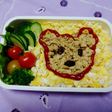 【食パン用抜き型】クマさん鶏そぼろ弁当