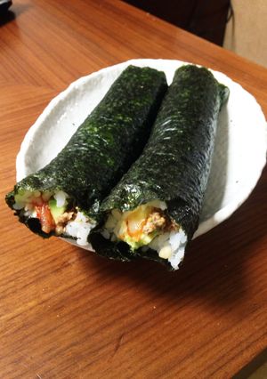 天かすが香ばしいキムマヨアボカドロール-レシピのメイン写真