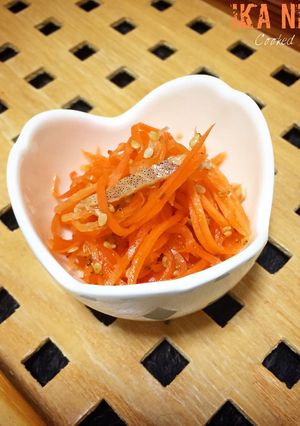 イカにんじんの荏胡麻油和え♡-レシピのメイン写真