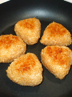 焼きおにぎり♪コチュジャン・味噌しょうゆ-レシピのメイン写真