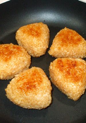 焼きおにぎり♪コチュジャン・味噌しょうゆ-レシピのメイン写真