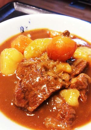 圧力鍋で簡単♪ビーフシチュー-レシピのメイン写真