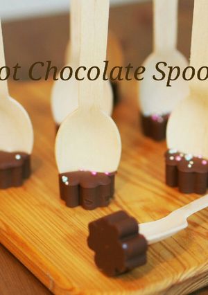 ホットチョコレートスプーンでバレンタイン-レシピのメイン写真