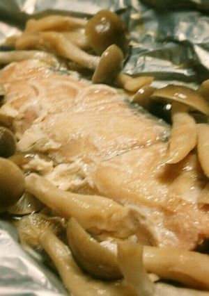 ごま油薫る☆和風鮭のホイル包み-レシピのメイン写真