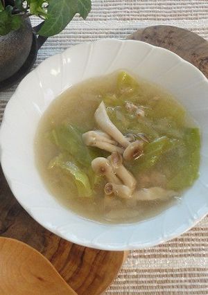 キャベツとシメジのスープ-レシピのメイン写真