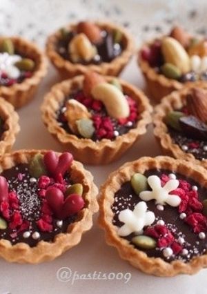 バレンタイン♡簡単デコ生チョコミニタルト-レシピのメイン写真