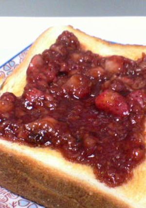 いちごの黒糖煮トースト-レシピのメイン写真