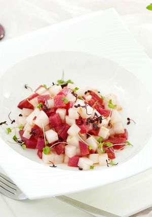赤大根の梅ドレッシングサラダ-レシピのメイン写真
