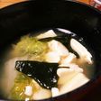 昆布で出汁とっただしの使い納め味噌汁