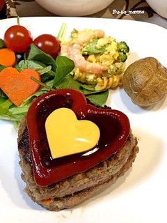 ハートのハンバーグ-レシピのメイン写真