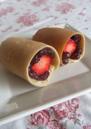いちごのそば粉ロールどら焼き-レシピのメイン写真