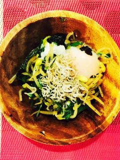 もやしと豆苗の温玉ナムル-レシピのメイン写真