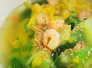 キャベツと白菜とエビで簡単スープ-レシピのメイン写真