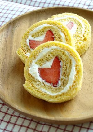 ハートのロールケーキ-レシピのメイン写真