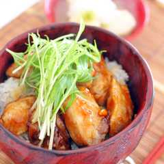 รูปของ トロトロ極めたぶり照り丼　柚子胡椒風味