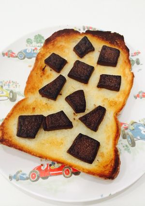 簡単すぎる禁断の板チョコトースト-レシピのメイン写真