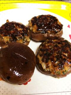 余った餃子のタネでリメイク肉詰め!!-レシピのメイン写真