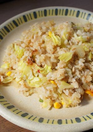 冷蔵庫整理がてらツナ＆キャベツチャーハン-レシピのメイン写真